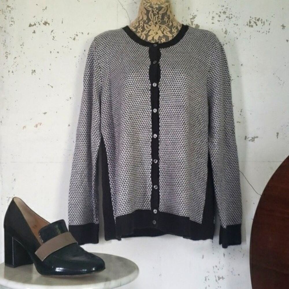 CROFT & BARROW Women's Academia Career Button Front Cardigan Sweater Large